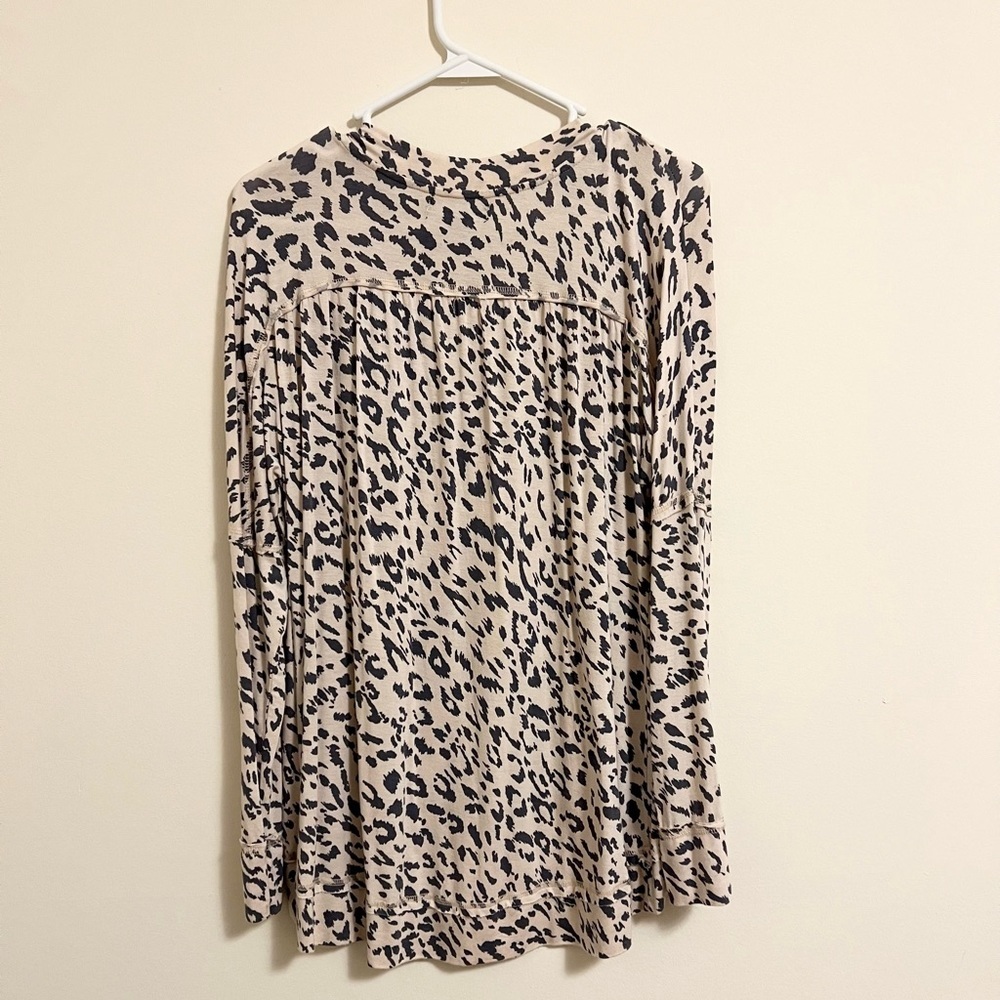 Kelly Reneé Shirt - Picture 4 of 7